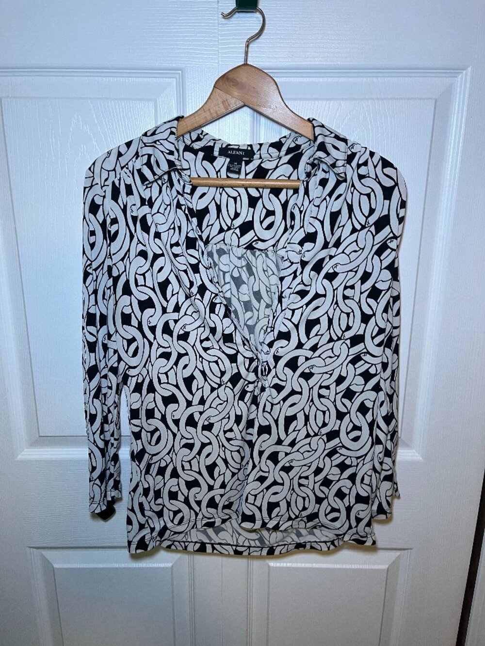 Alfani Chain Print Blouse Medium Black White